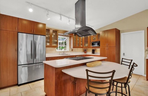 Carrollwood House | Tropical Haven: Private Pool, Hot Tub, and Bliss