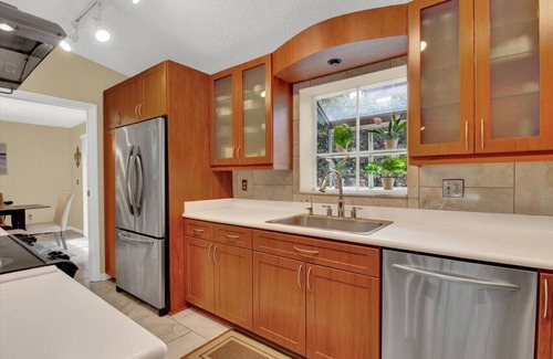 Carrollwood House | Tropical Haven: Private Pool, Hot Tub, and Bliss