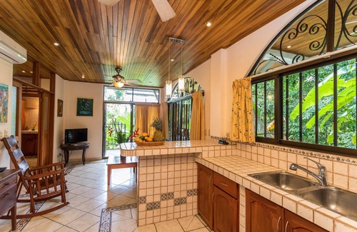 El Cerro Apartment | Tropical Hideaway With Private Jungle Terrace - One Bedroom Apartment