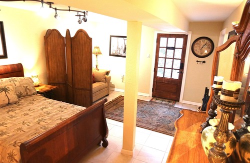 Downtown House | Tropical hideaway in Seville's historic district