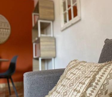 Pamandzi Apartment | Tropical House