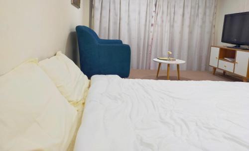 Hoan Kiem House | Tropical land little Hanoi homestay
