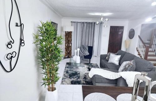 Mango Walk Apartment | Tropical Luxe Modern Townhouse