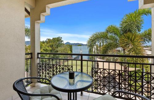 Westcourt Apartment | Tropical Paradise Cairns - 9 Pools Gym BBQ