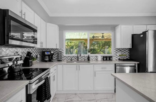 Bearss Plaza House | Tropical Paradise Dream Home