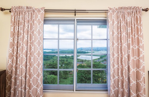 Montego Bay House | Tropical Paradise. Modern 2 Bedroom with Spectacular views of the Caribbean Sea