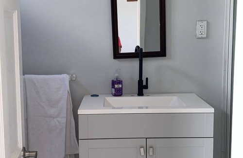 Port Mourant Hotel | Tropical Suite