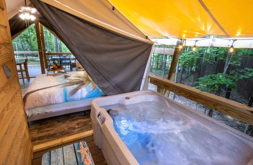 Hico Cabin | Tropical Sun Glamping Tent