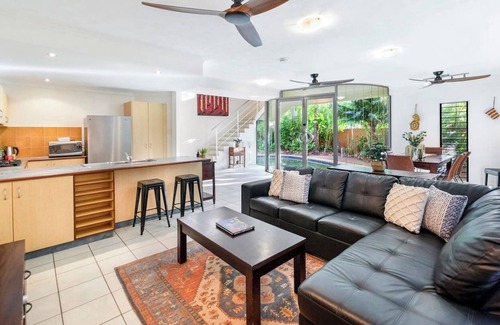 Fannie Bay House | Tropical Treasure Incredible Fannie Bay Retreat