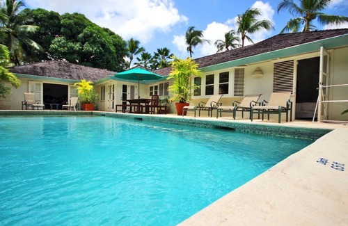 Gibbs Bay Villa | Tropical Villa with Pool Near Beach - Jessamine (3 bed)