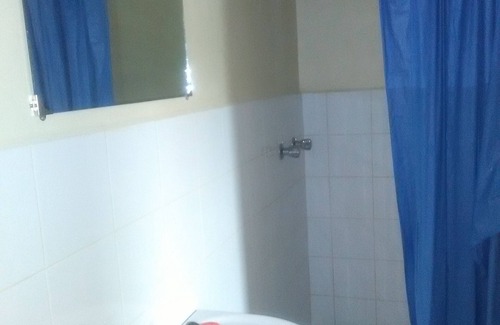Luganville Hostel | Tropicana Motel & Backpackers