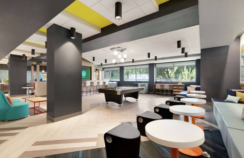Westmere Hotel | Tru By Hilton Albany Crossgates Mall