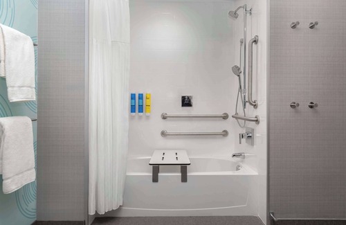 Bracebridge Hotel | Tru By Hilton Bracebridge, On