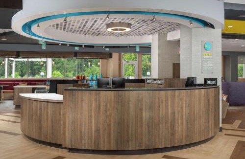 Lake City Hotel | Tru By Hilton Lake City
