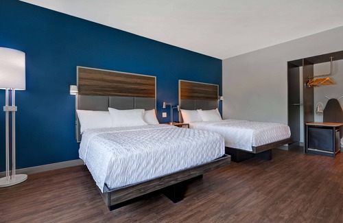 Mount Mourne Hotel | Tru by Hilton Mooresville
