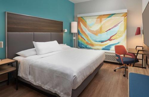 Pompano Beach Hotel | Tru By Hilton Pompano Beach Pier