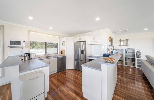 Fleurieu Peninsula House | True South | Stylish Home with Ocean Views