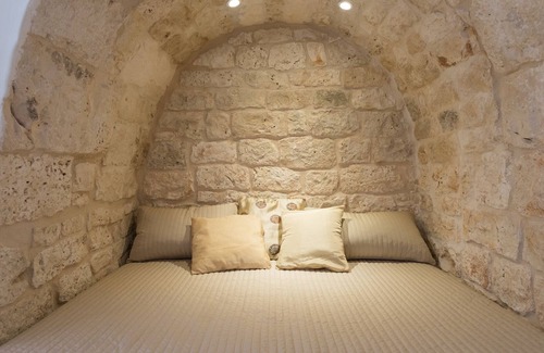 Ceglie Messapica Villa | TRULLO PARADISE - LUXURY HOLIDAYS X 6/8 - FREE WI-FI, SCENIC POOL, REDUCED RATE