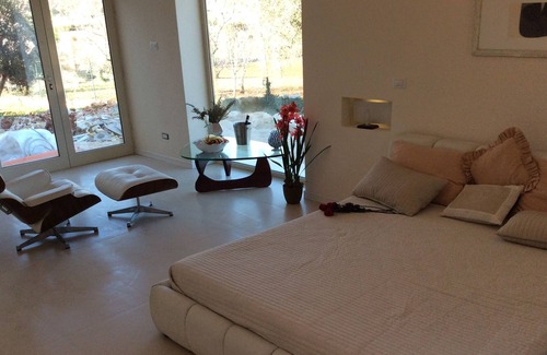 Ceglie Messapica Villa | TRULLO PARADISE - LUXURY HOLIDAYS X 6/8 - FREE WI-FI, SCENIC POOL, REDUCED RATE