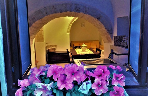 The Trulli of Alberobello House | Trullo "Vicolo Fiorito"