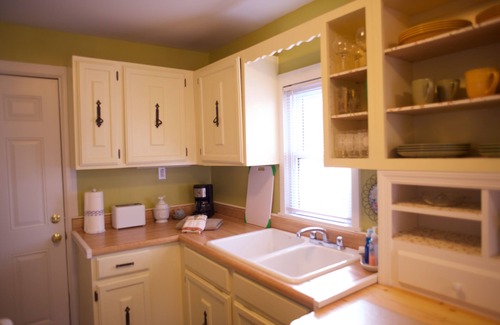 Shelby Hills Cottage | TRULY CENTRAL EAST NASHVILLE COTTAGE