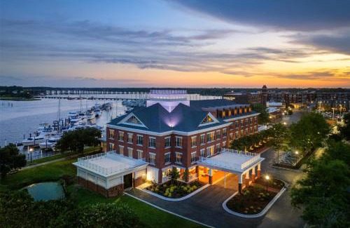 New Bern Hotel | Tryon Riverfront Inn New Bern, Tapestry Collection By Hilton