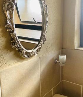 Mkhuhlu Apartment | Tshamani self catering