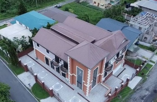 Bakhen Villa | Executive 8 Bedroom Villa with an indoor pool