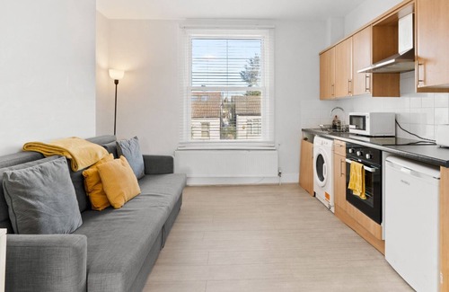 Addiscombe Apartment | TTSA - Essential 1 Bedroom Apartment 2 - Croydon