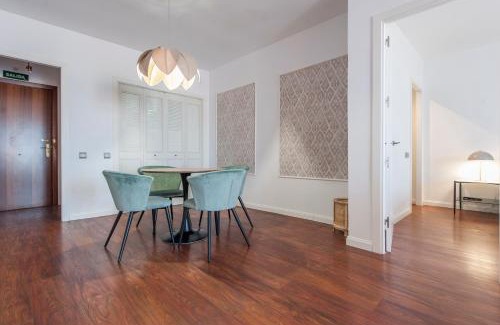 Cotos Apartment | Tu Escapada Urbana - Plaza de Castilla III, Diseño y Localización