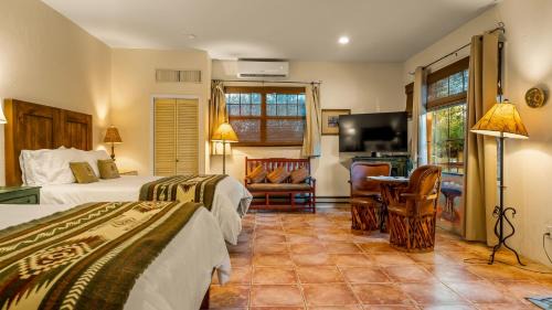 Tubac Hotel | Tubac Country Inn