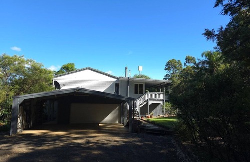 Rathdowney House | Tuckeroo House and Gardens