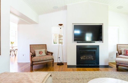 Shoreham House | Tucks Hill - Get away from it all and find peace at Tucks Hill!