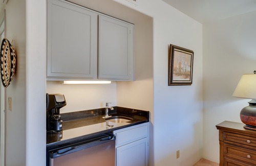 Starr Pass Apartment | Tucson Studio w/Golf Course & Tennis Access!