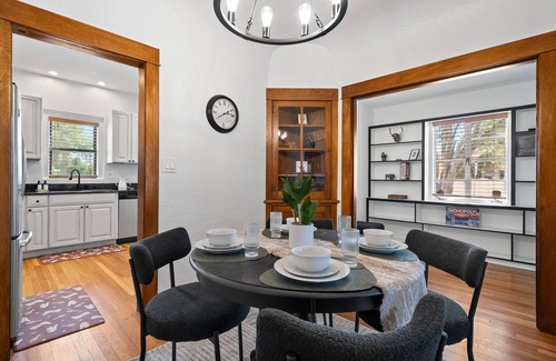 Sam Hughes House | Tucson Tip-Off Spot Near Downtown & U of A