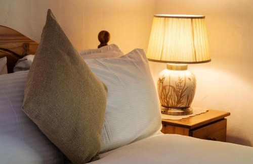 Laragh Bed & Breakfast | Tudor Lodge