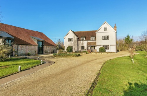 Halstead Cottage | Tuffon Hall Farmhouse