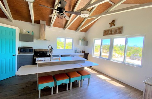Gregory Town House | Tui House