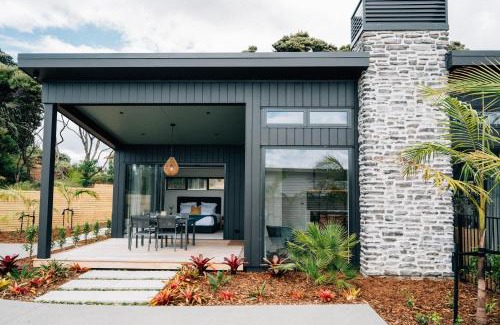 Mangawhai Heads Villa | Tui Mara - Boutique Retreat by the Beach