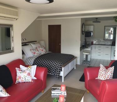 Dunedin House | Tui2 Macandrew Bay