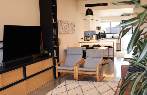 Northcote House | Tuis Nest Auckland NZ