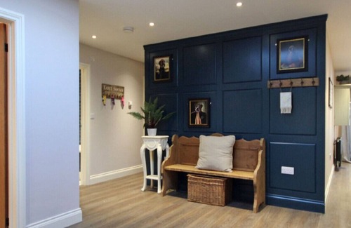 Horsley House | Tulip Cottage - Three Bedroom House, Sleeps 7