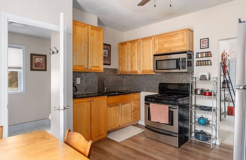 Corcoran House | Tulip House - Quiet Home 10 Minutes from Downtown Minneapolis