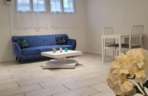 Osny Apartment | Tulsa Home - Superbe appartement de deux chambres - avec terrasse privée