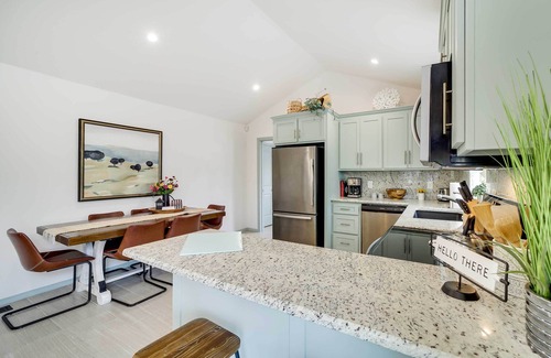 Cherry Street House | Tulsa Vacation Home ~ 3 Mi to Downtown