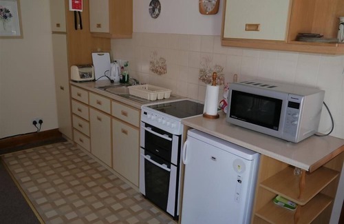 Colvend Cottage | Tumbling Banks - a cottage that sleeps 4 guests in 2 bedrooms