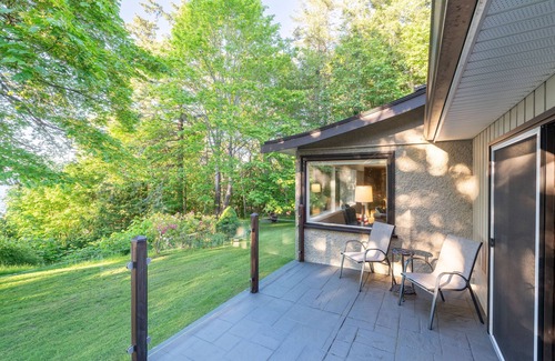 Regional District of Nanaimo Cottage | Tunnel Hill Beachfront Estate - Extended Stay Savings - Booking Fall 2025 now