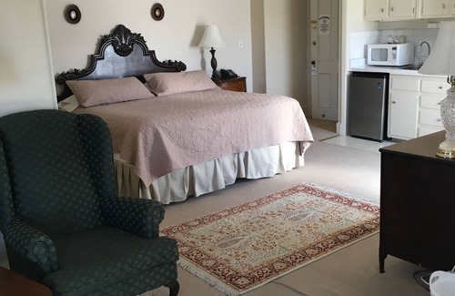 Summit Hotel | Turkey Hill Inn