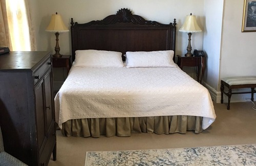 Summit Hotel | Turkey Hill Inn