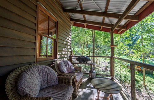 Mount Glorious Cottage | Turkey's Nest - Rose Gum Cottage